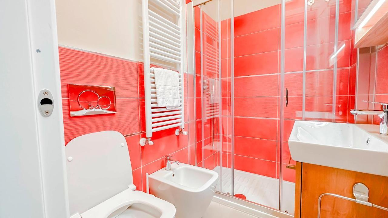 Alighieri Boutique Apartment Флоренция Екстериор снимка
