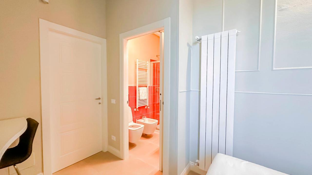 Alighieri Boutique Apartment Флоренция Екстериор снимка