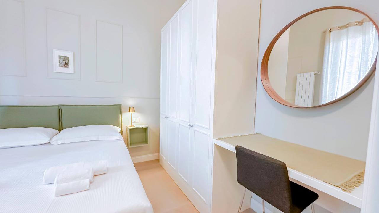 Alighieri Boutique Apartment Флоренция Екстериор снимка